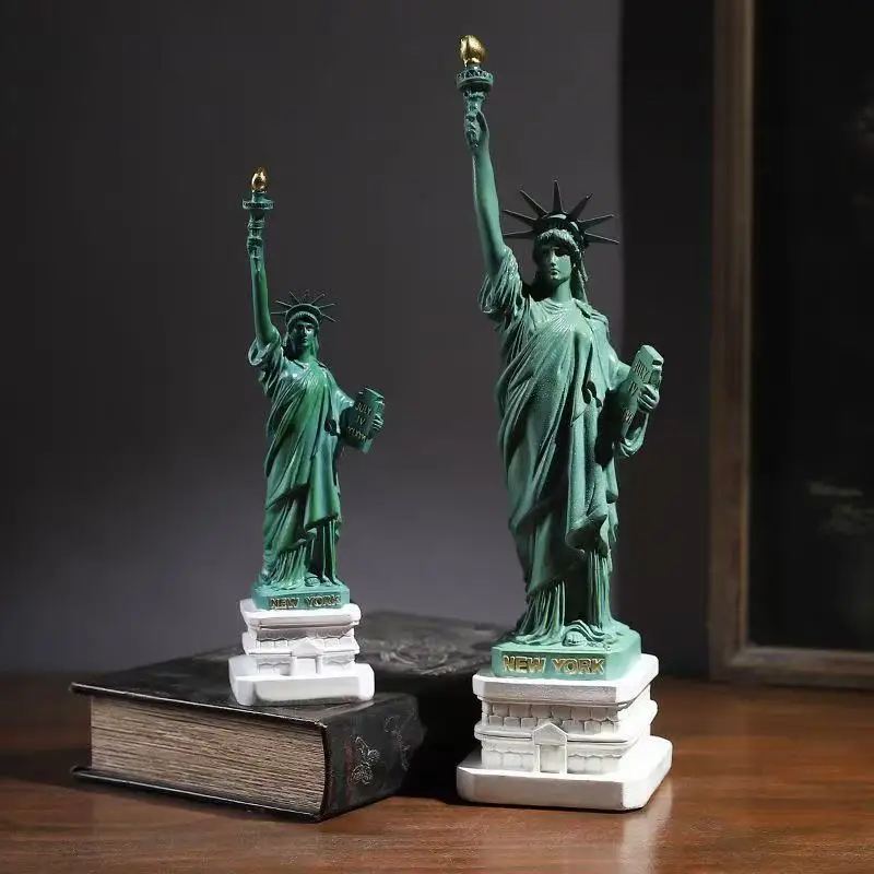 Office Furniture York - Statue of Liberty Model Desk Accessories